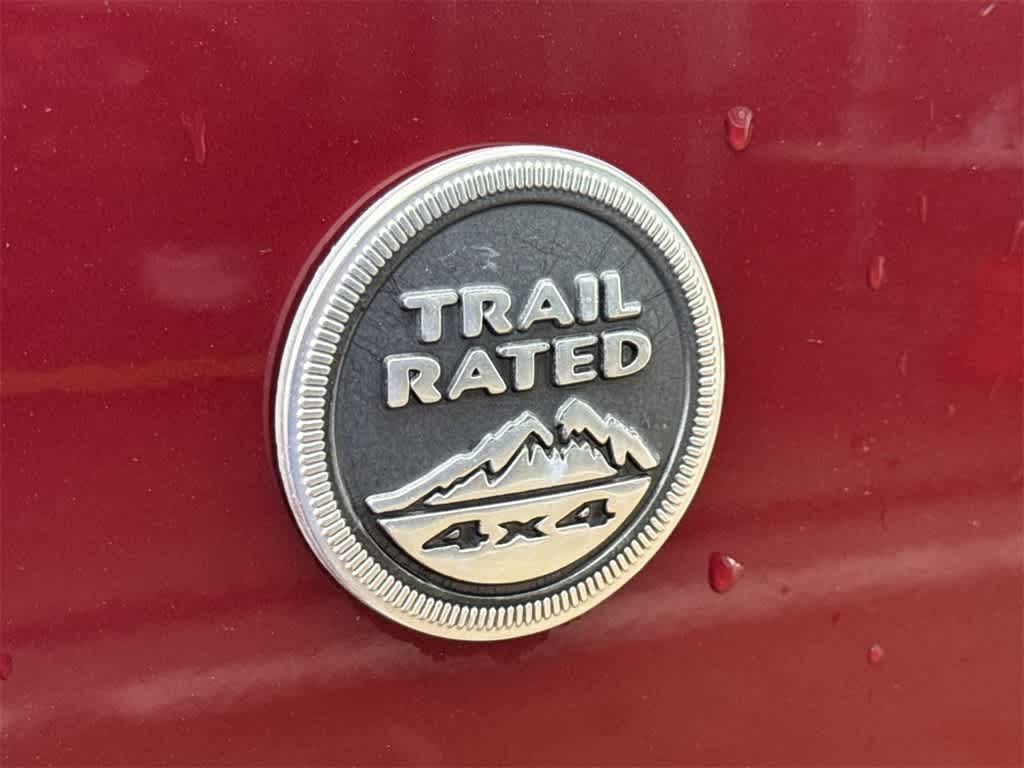 Thumbnail: 2011 Jeep Wrangler - 21