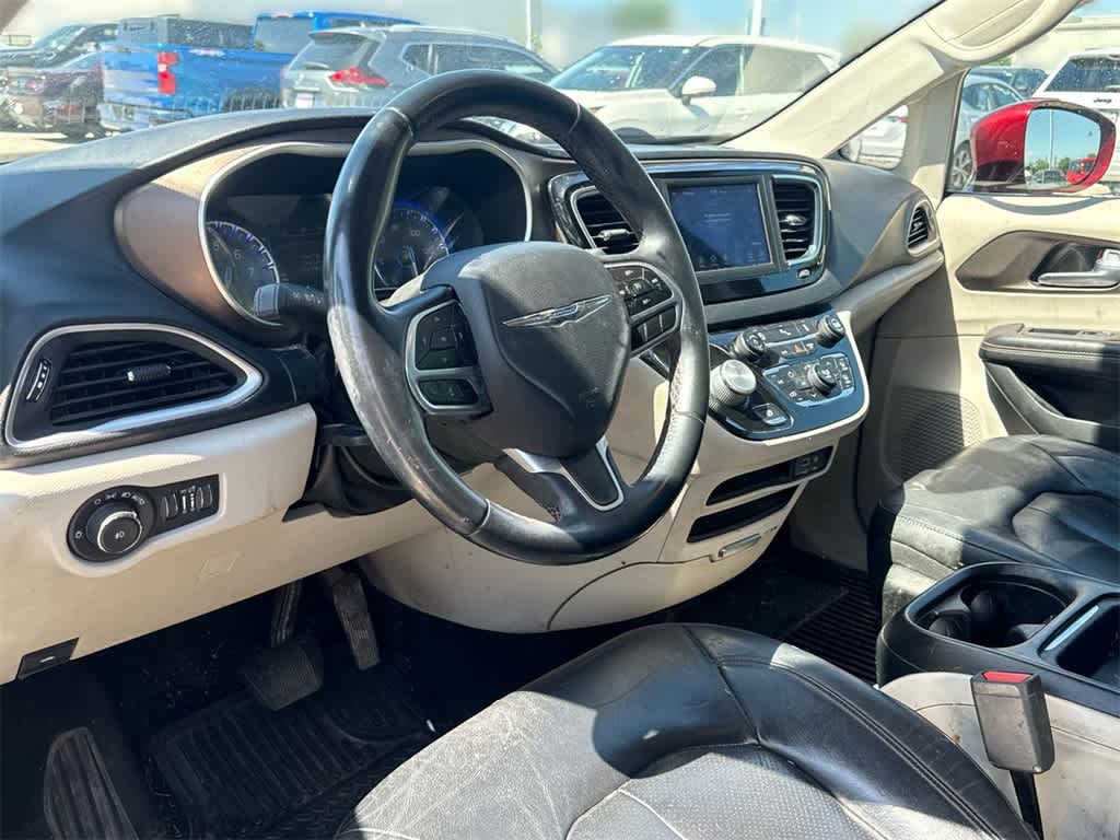 Thumbnail: 2018 Chrysler Pacifica - 2