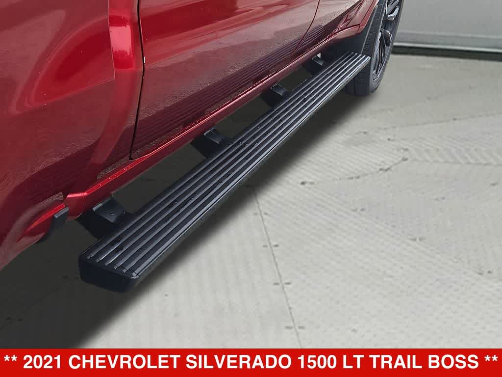 Thumbnail: 2021 Chevrolet Silverado 1500 - 37
