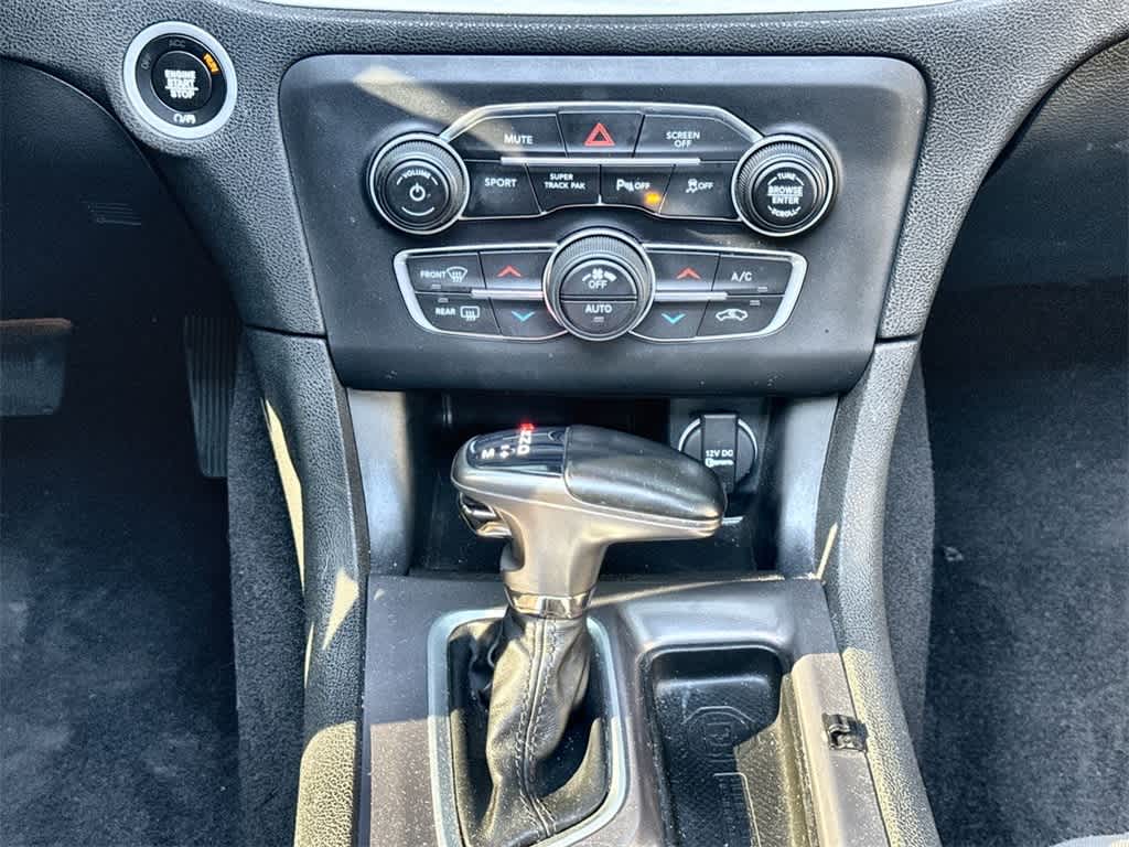 Thumbnail: 2020 Dodge Charger - 13