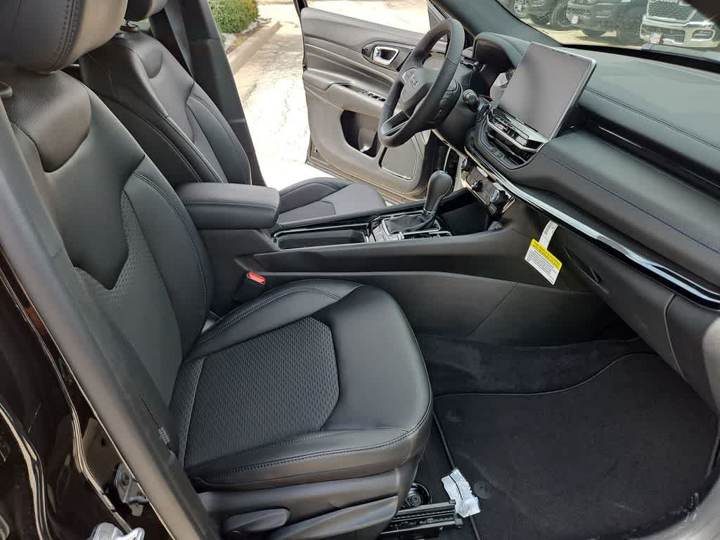 Thumbnail: 2026 Jeep Compass - 22