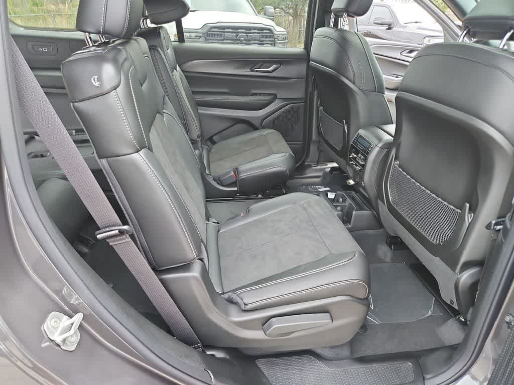 Thumbnail: 2025 Jeep Grand Cherokee L - 21