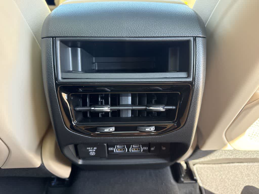 Thumbnail: 2025 Jeep Grand Cherokee - 22