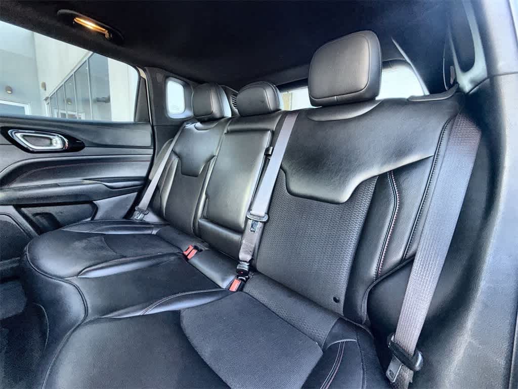 Thumbnail: 2023 Jeep Compass - 13