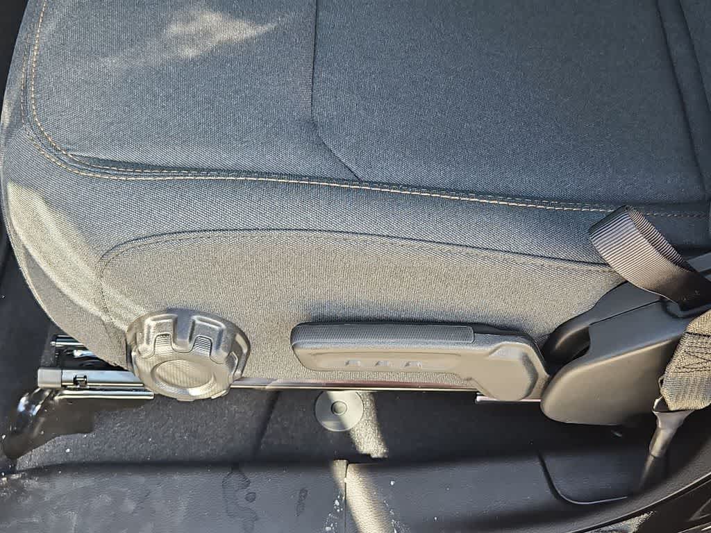 Thumbnail: 2026 Jeep Gladiator - 18