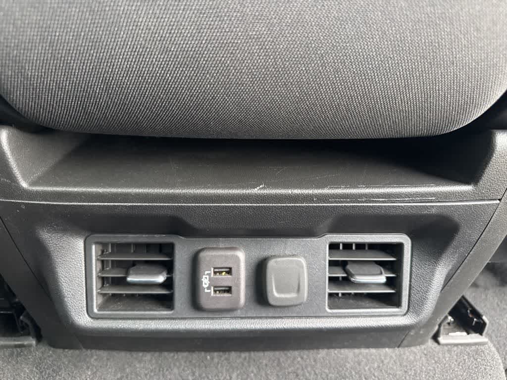 Thumbnail: 2022 Chevrolet Silverado 3500 - 19