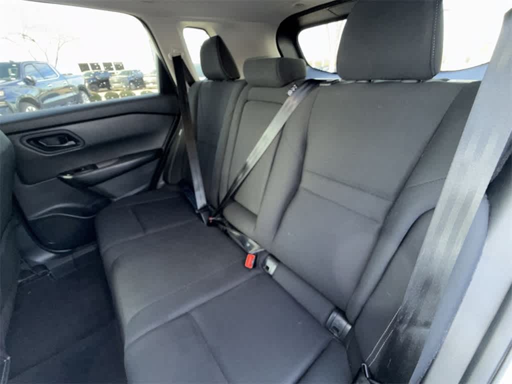 Thumbnail: 2024 Nissan Rogue - 11