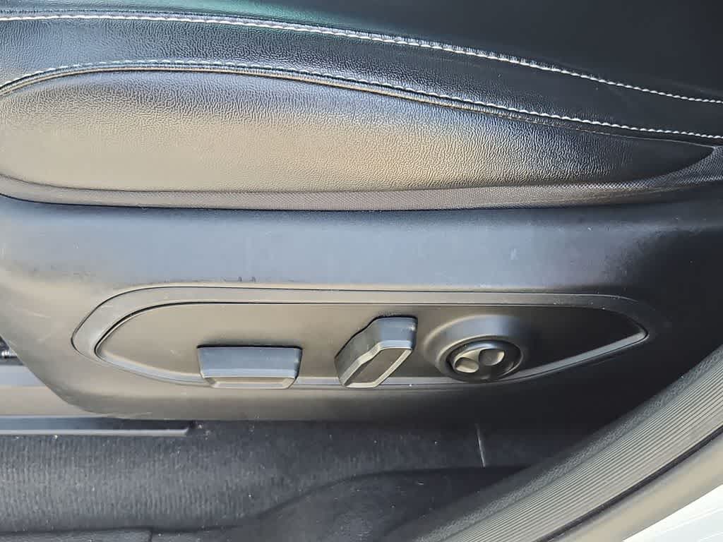 Thumbnail: 2023 Jeep Grand Cherokee - 18