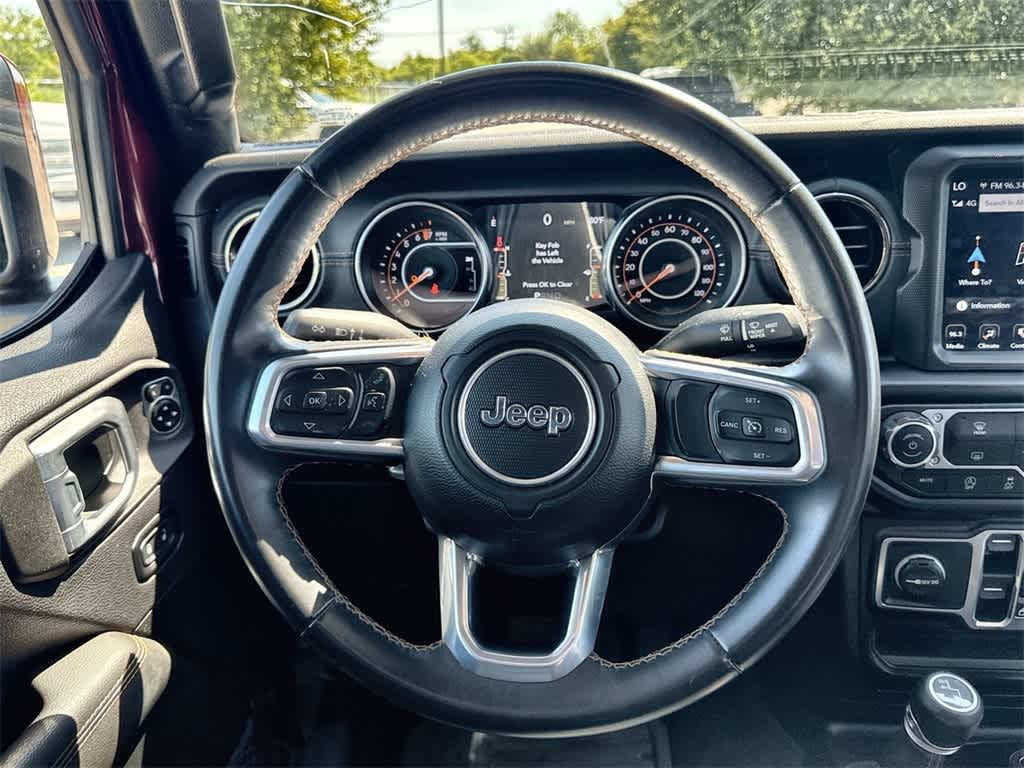 Thumbnail: 2021 Jeep Gladiator - 17