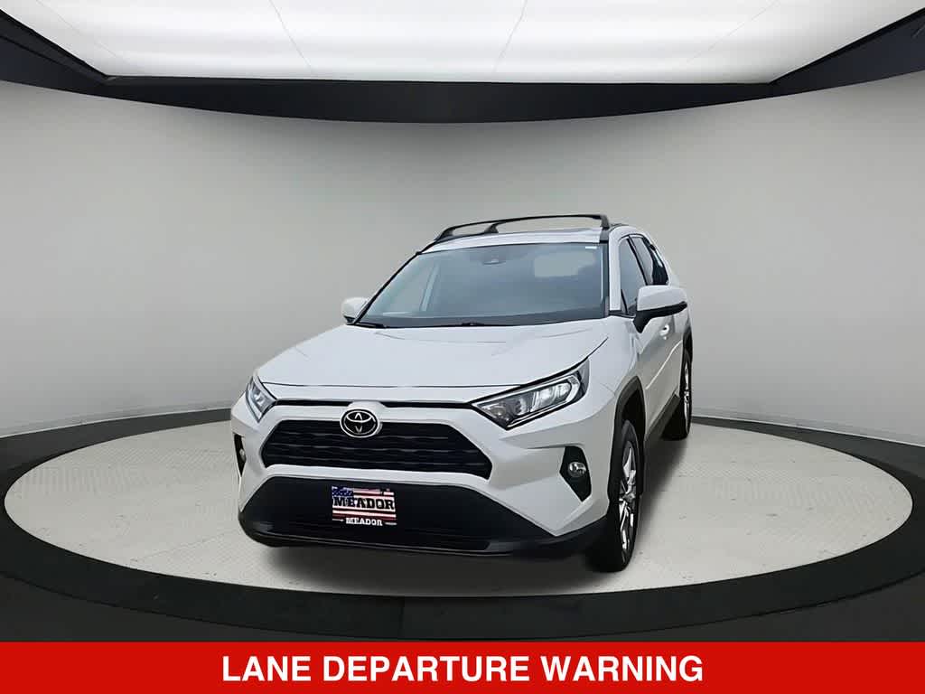 Thumbnail: 2021 Toyota RAV4 - 3