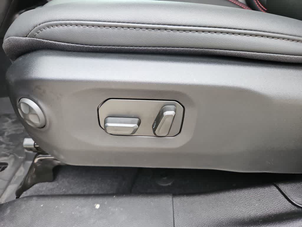 Thumbnail: 2026 Jeep Wrangler - 22