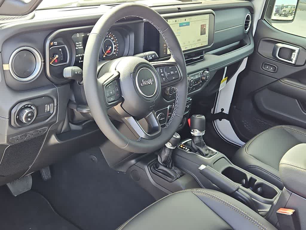 Thumbnail: 2026 Jeep Gladiator - 10