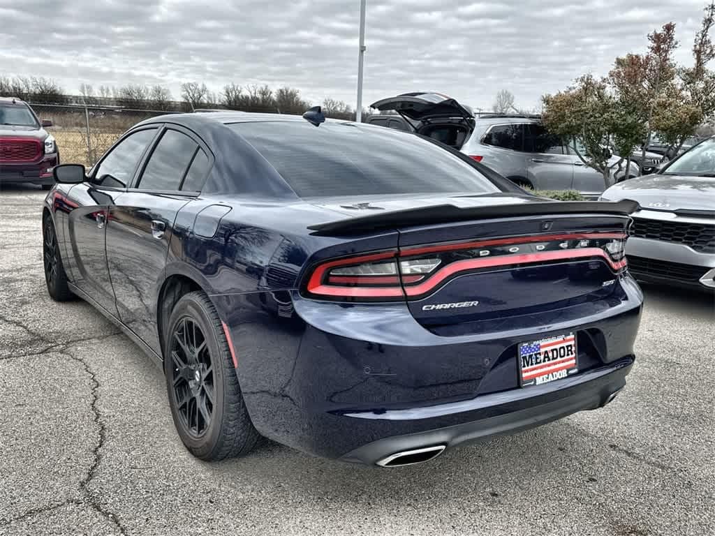 Used 2017 Dodge Charger SXT Sedan