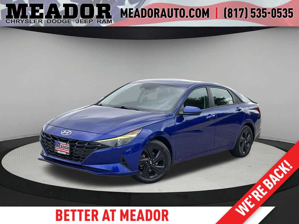 2022 Hyundai Elantra 2.0 SEL IVT's photo