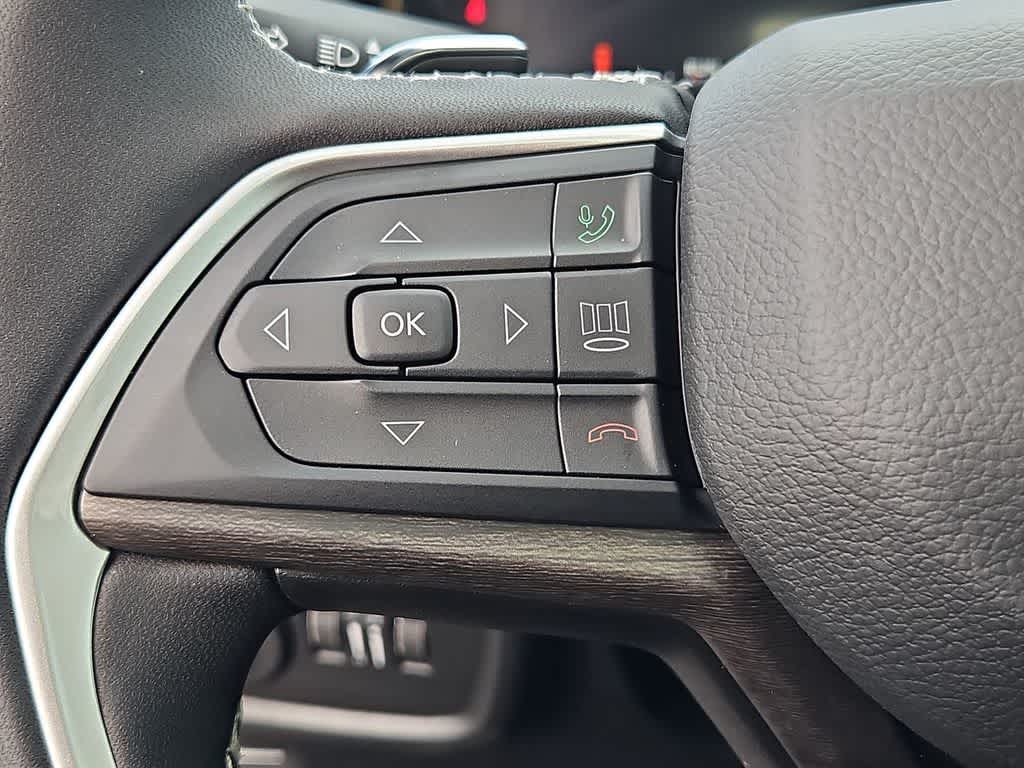 Thumbnail: 2026 Jeep Grand Cherokee - 26