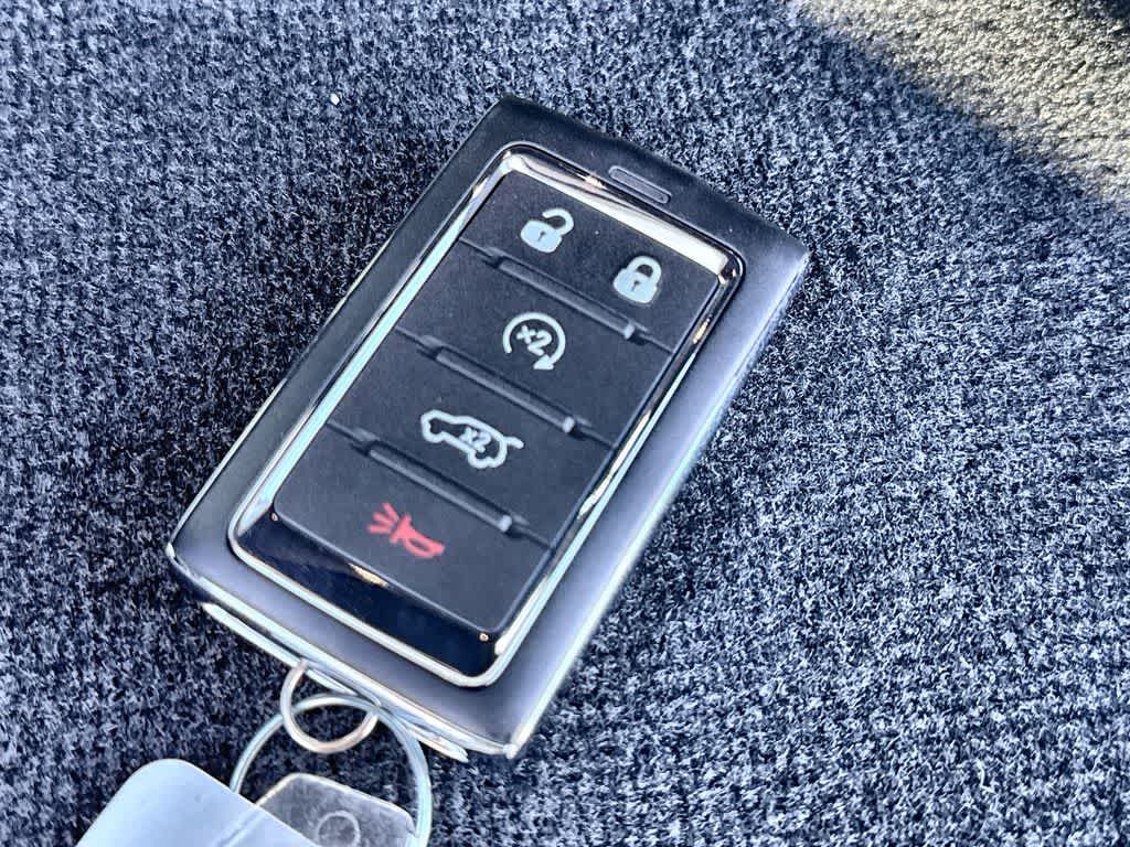 Thumbnail: 2026 Jeep Grand Cherokee - 23