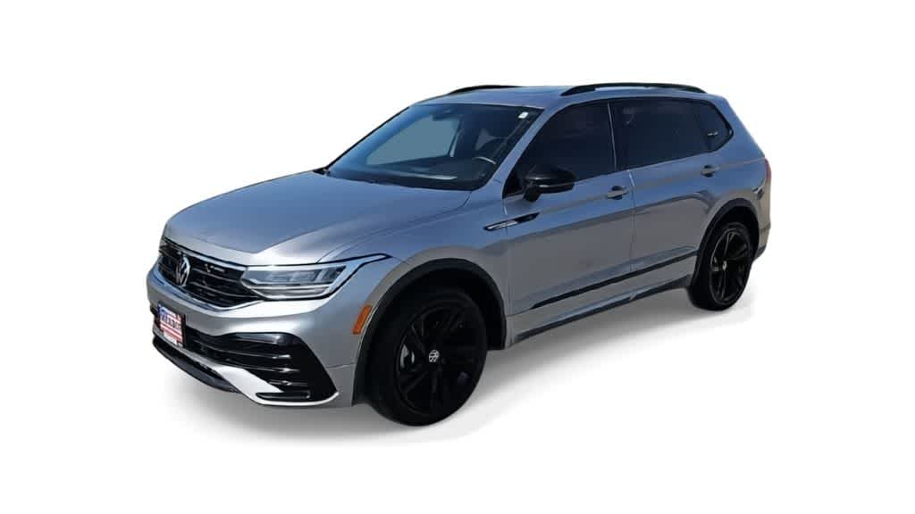 Thumbnail: 2023 Volkswagen Tiguan - 4