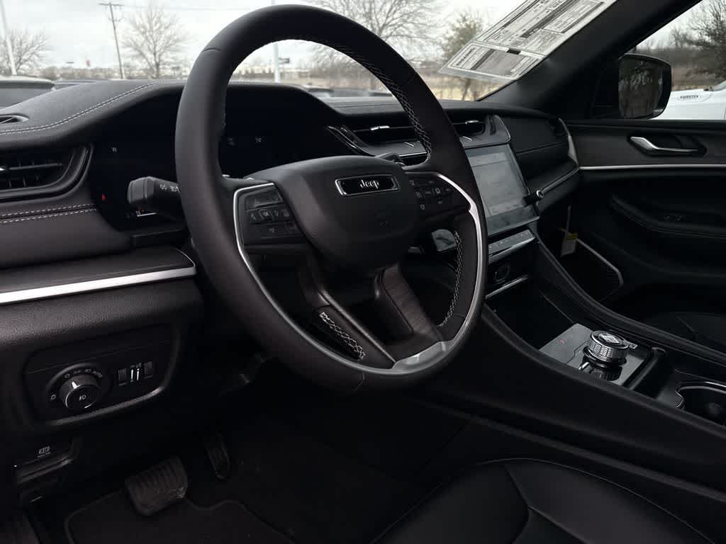 Thumbnail: 2026 Jeep Grand Cherokee L - 2