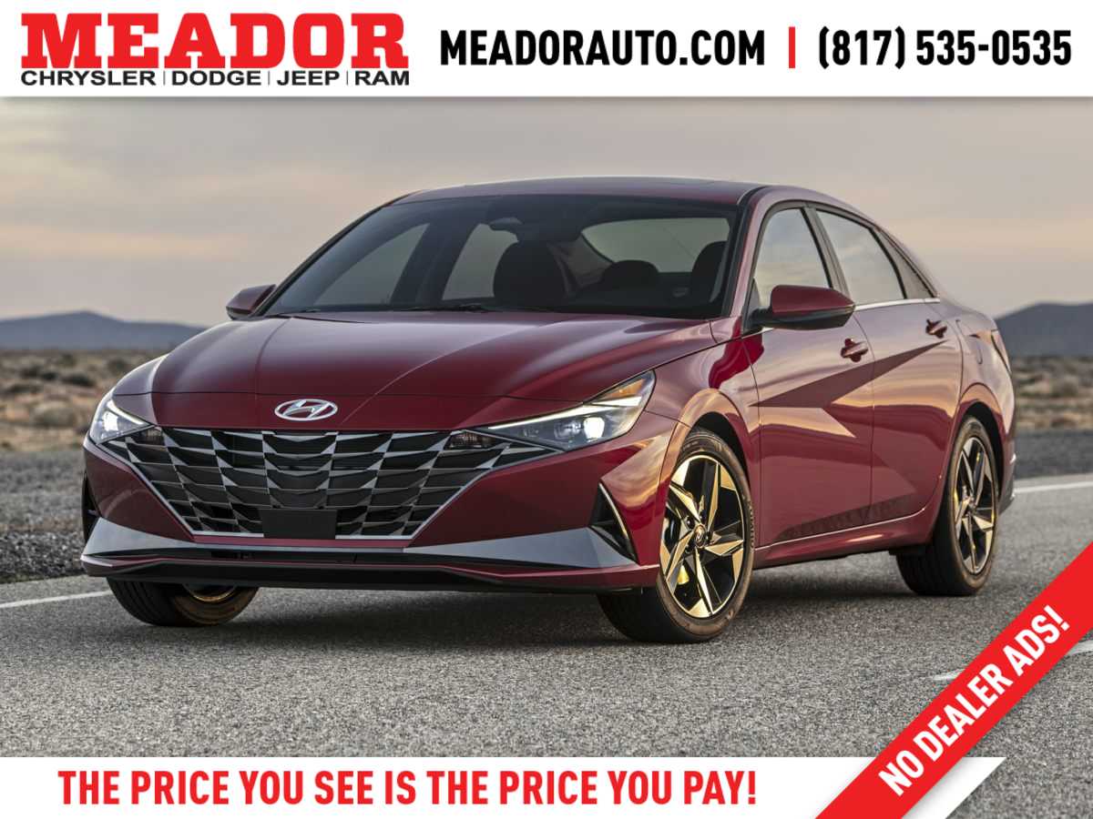2022 Hyundai Elantra SEL Hero Image