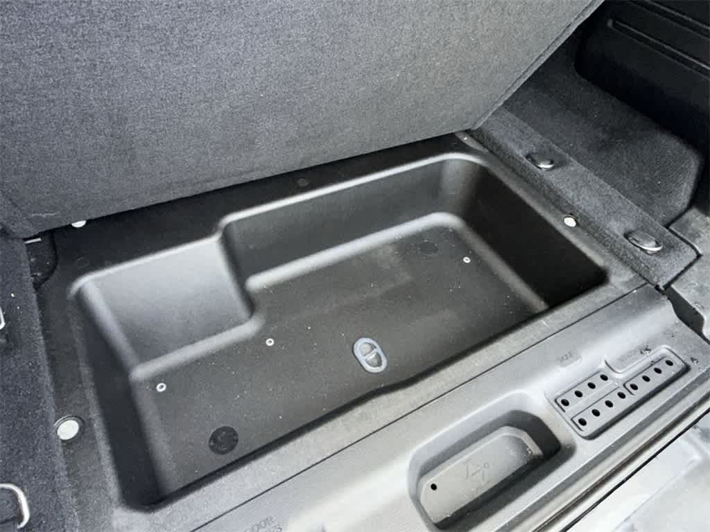 Thumbnail: 2019 Jeep Wrangler - 21