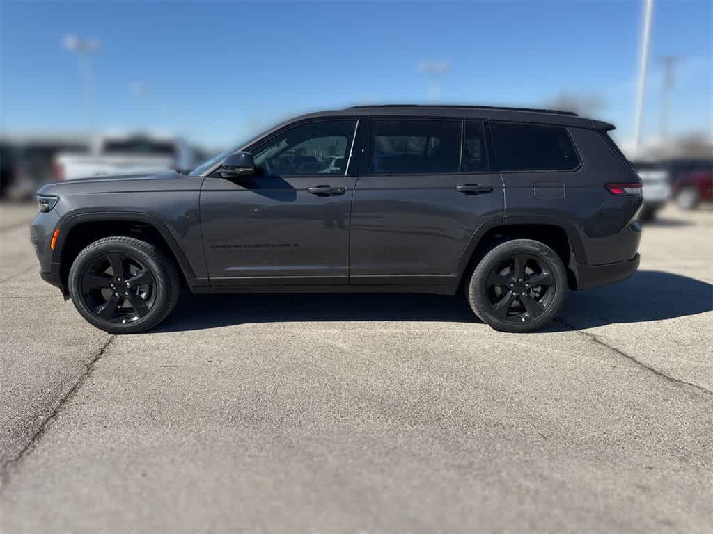 Thumbnail: 2025 Jeep Grand Cherokee L - 3