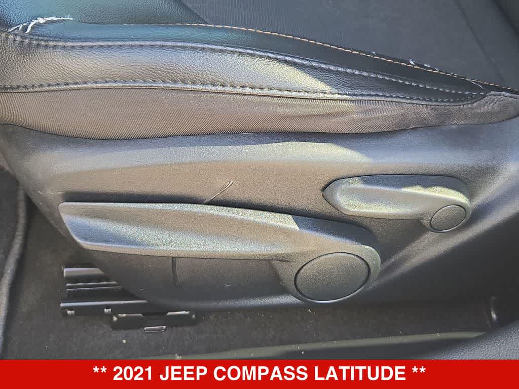 Thumbnail: 2021 Jeep Compass - 16