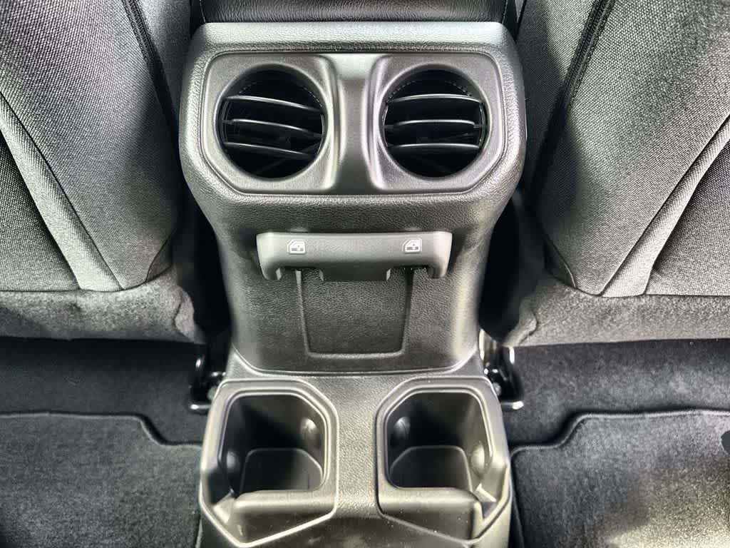 Thumbnail: 2026 Jeep Gladiator - 21