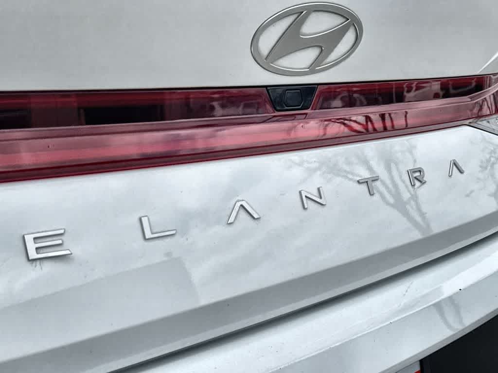 Thumbnail: 2025 Hyundai Elantra - 8