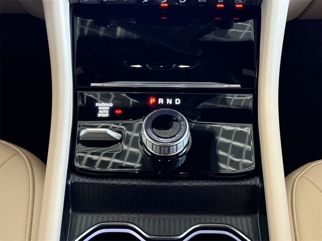 Thumbnail: 2025 Jeep Grand Cherokee - 15