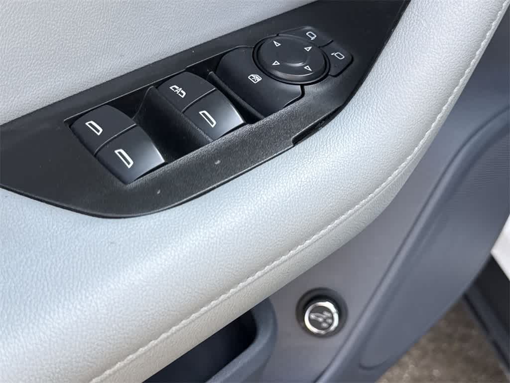 Thumbnail: 2020 Chevrolet Blazer - 24