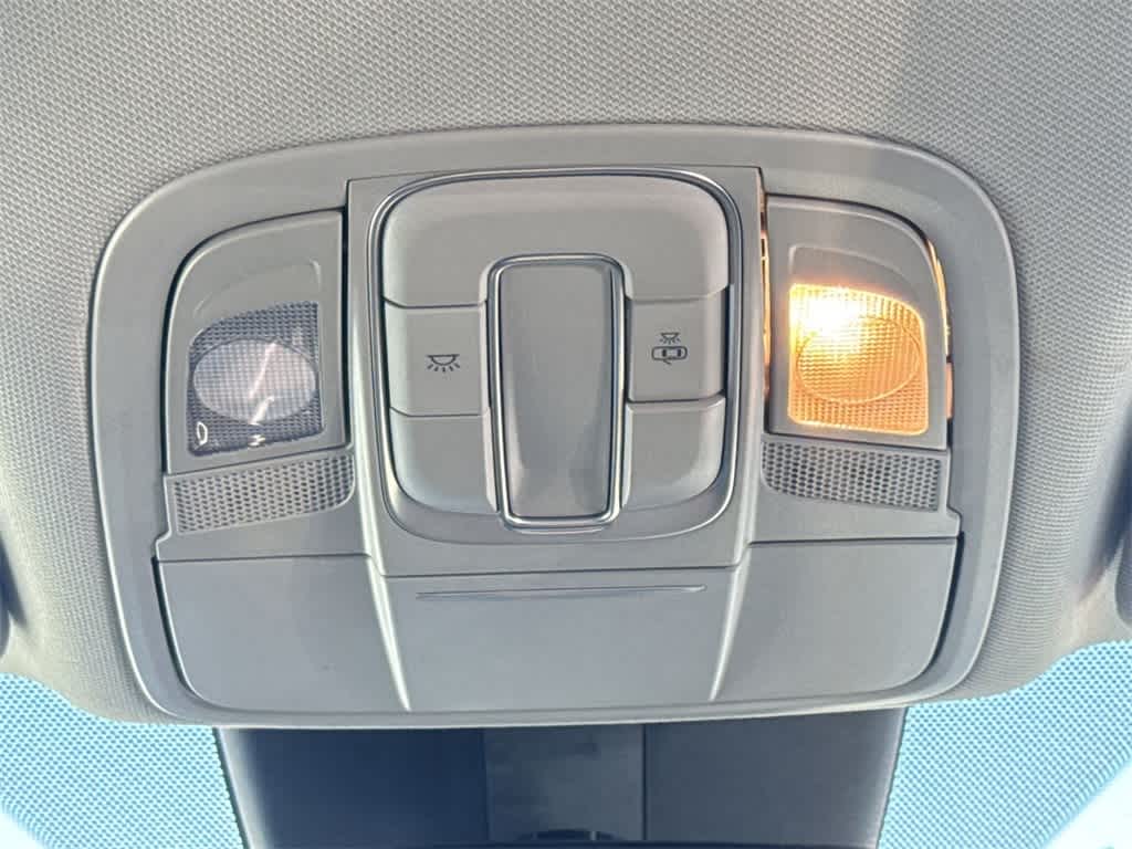 Thumbnail: 2020 Hyundai Santa Fe - 20