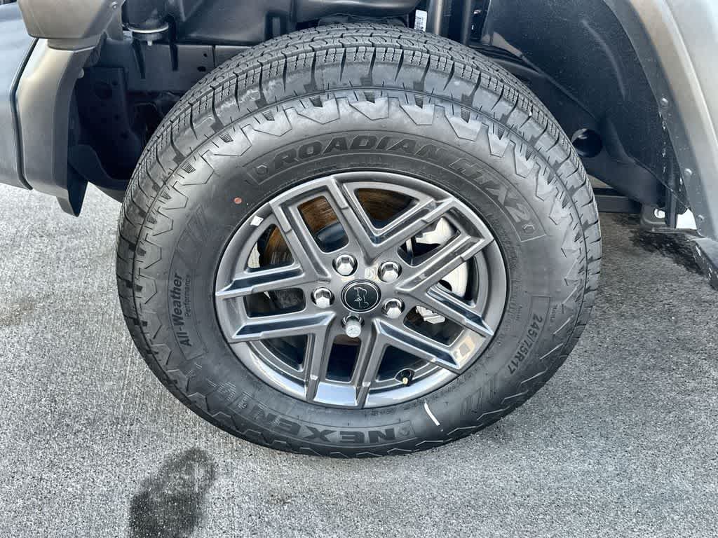 Thumbnail: 2025 Jeep Wrangler - 9