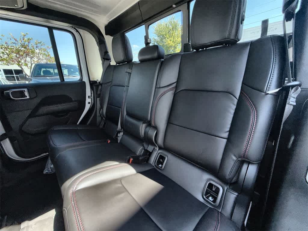 Thumbnail: 2025 Jeep Gladiator - 13