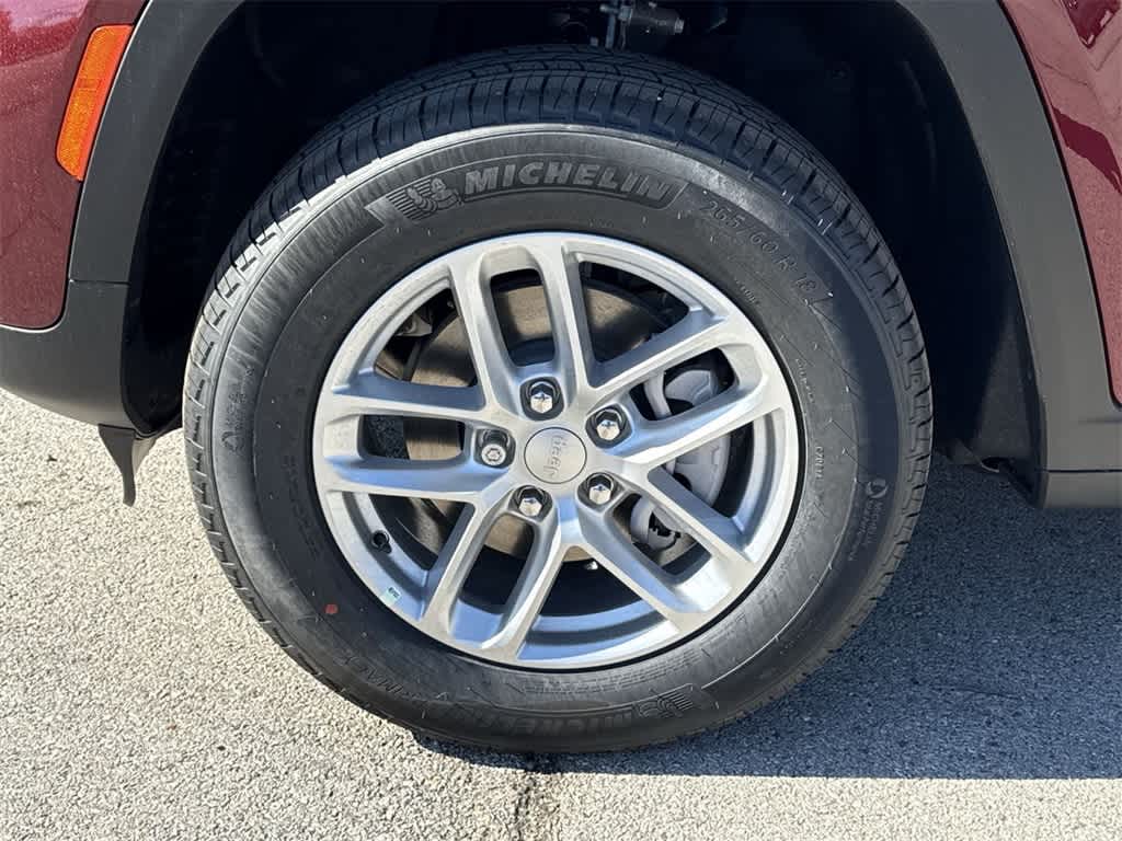 Thumbnail: 2025 Jeep Grand Cherokee - 9