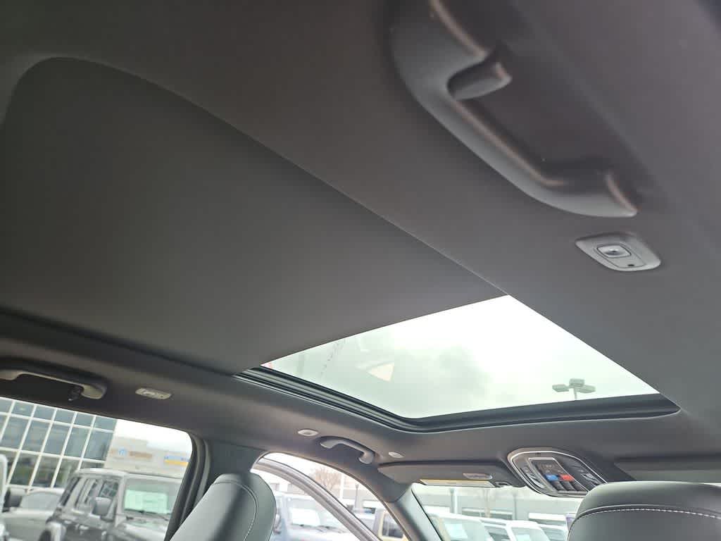 Thumbnail: 2026 Jeep Grand Cherokee - 23