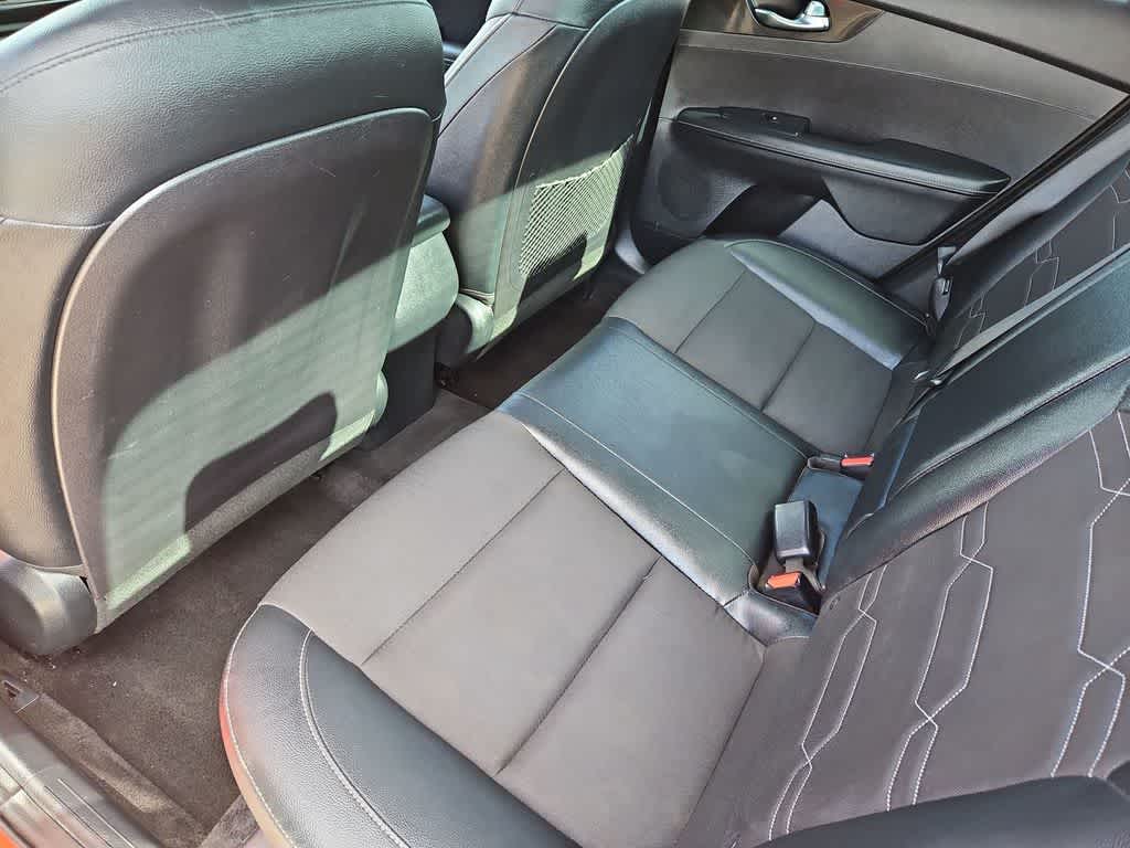 Thumbnail: 2020 Kia Forte - 19