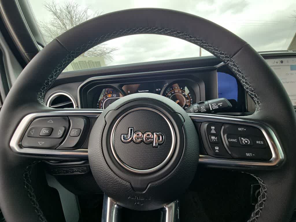 Thumbnail: 2026 Jeep Wrangler - 27