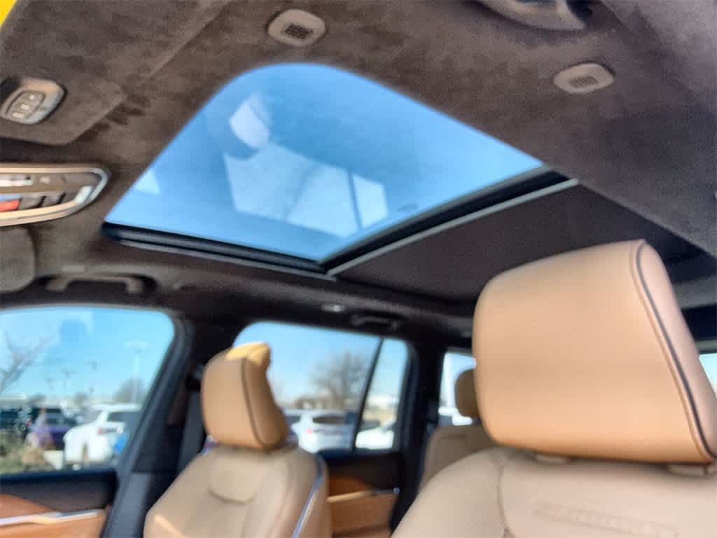 Thumbnail: 2025 Jeep Grand Cherokee - 25