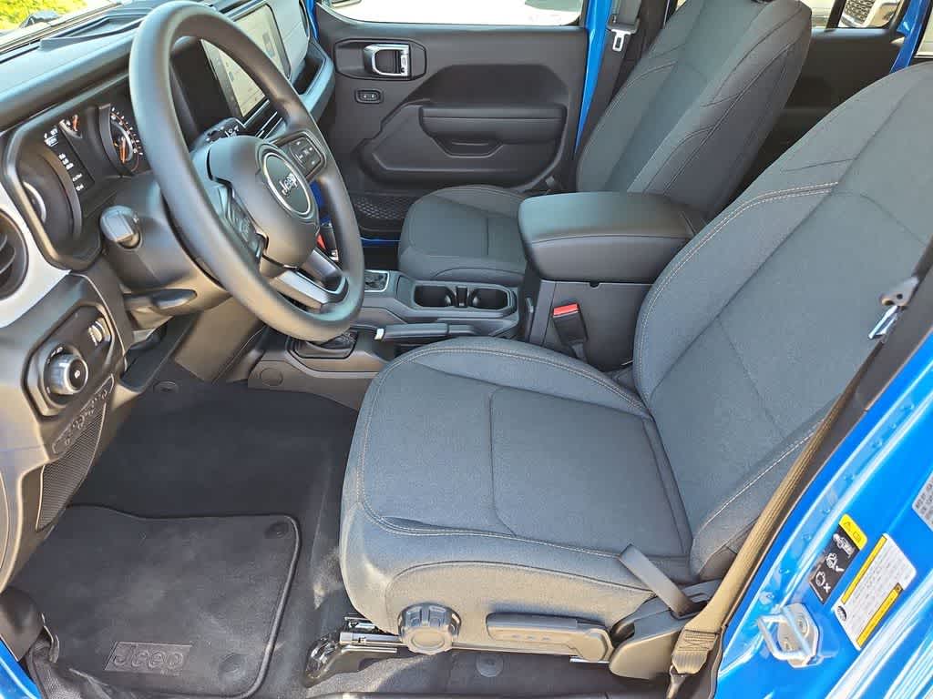 Thumbnail: 2026 Jeep Wrangler - 18