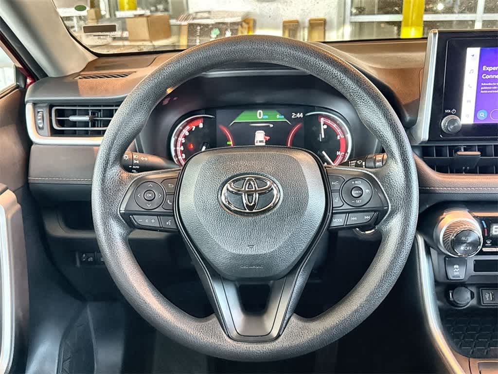 Thumbnail: 2025 Toyota RAV4 - 18