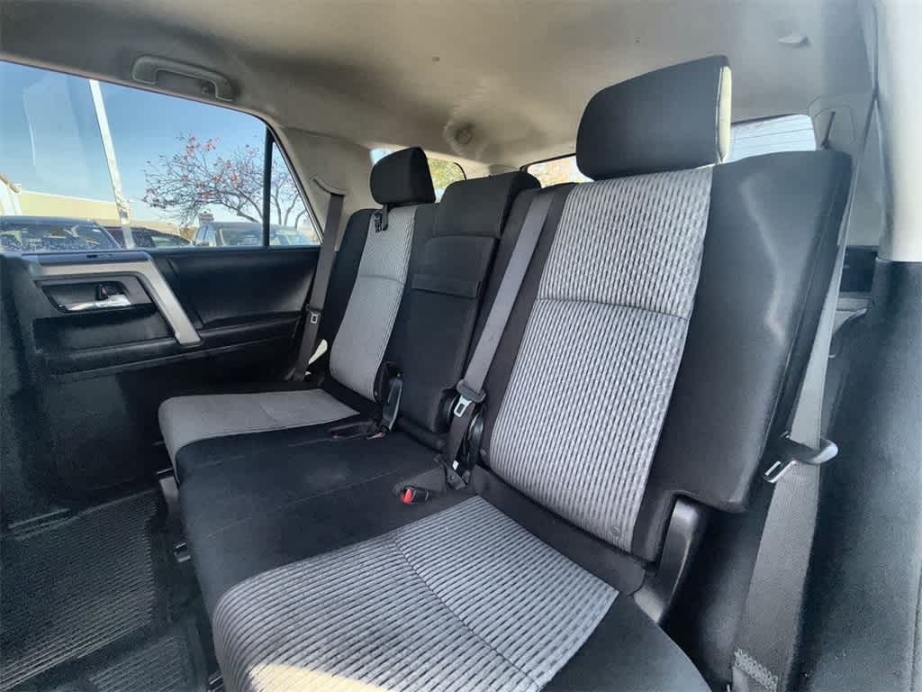 Thumbnail: 2017 Toyota 4Runner - 13