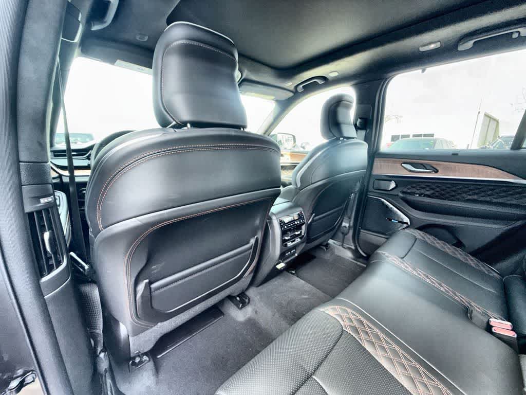 Thumbnail: 2026 Jeep Grand Cherokee - 11