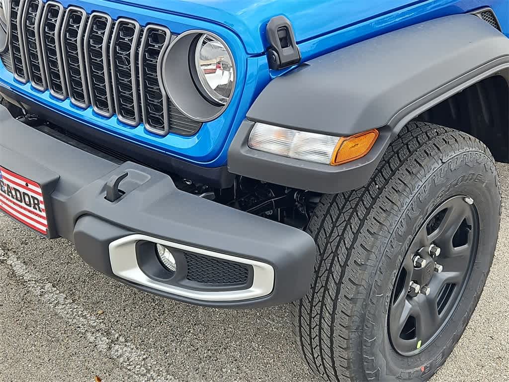 Thumbnail: 2026 Jeep Gladiator - 11