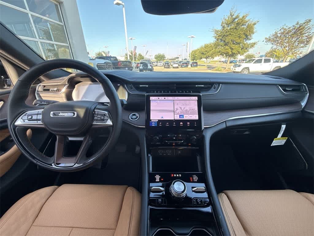 Thumbnail: 2025 Jeep Grand Cherokee L - 15