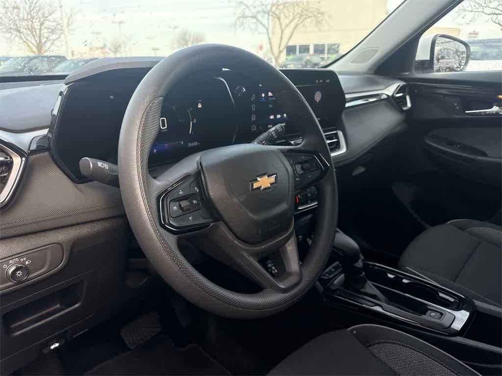 Thumbnail: 2025 Chevrolet TrailBlazer - 2