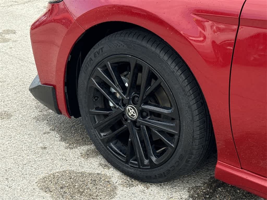 Thumbnail: 2025 Toyota Camry - 9