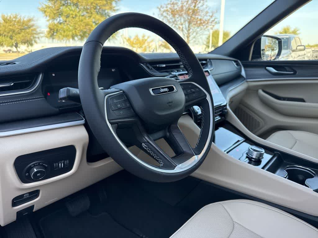 Thumbnail: 2025 Jeep Grand Cherokee - 2