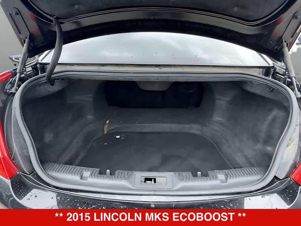 Thumbnail: 2015 Lincoln MKS - 21