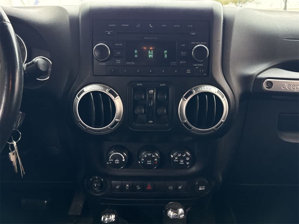 Thumbnail: 2011 Jeep Wrangler - 16