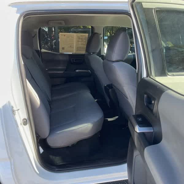 Thumbnail: 2022 Toyota Tacoma - 11